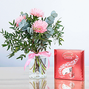 Gift set "Gerberas and chocolate sweets" with delivery Yekaterinburg