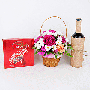 Gift set with sweets and non-alcoholic wine with delivery Yekaterinburg