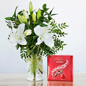 Gift set "Lilies and sweets" with delivery Yekaterinburg