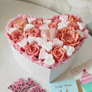 Heartfelt Confession Dessert Set with delivery Yekaterinburg