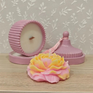 Double Pleasure Scented Candle with delivery Yekaterinburg