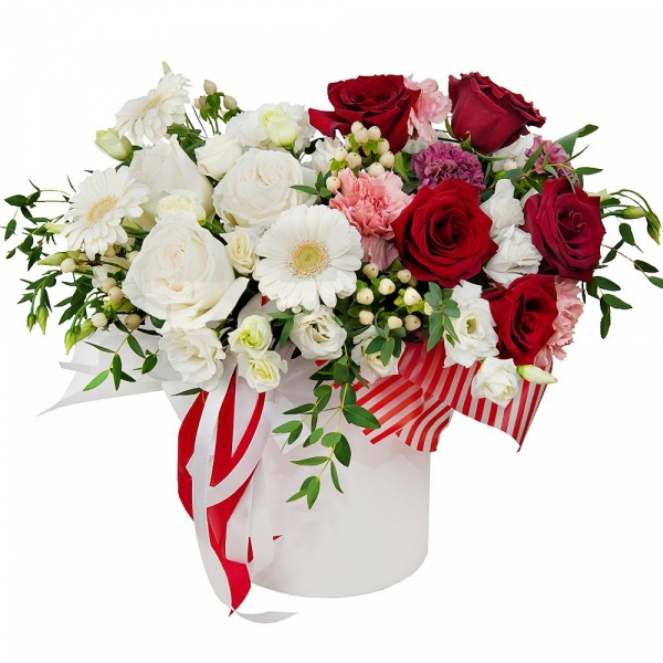 White rose 50 cm - 3, Red rose 50 cm - 5, Carnation white, cream - 2, lisianthus - 3, Gerbera white - 3, Lilac carnation - 3, Pink carnation - 3, Round flower box small , Oasis, Wrapping Paper, Hypericum, Eucalyptus parvifolia (1 pc.), Aspidistra (1 pc.)