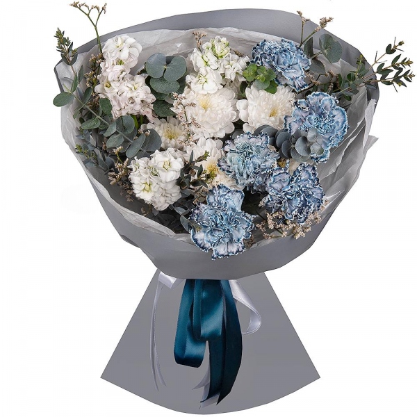 Carnation white, cream - 5, Baltica White Spray Chrysanthemum - 1, White Matthiola - 3, Limonium (1 pc.), Eucalyptus, Wrapping Paper