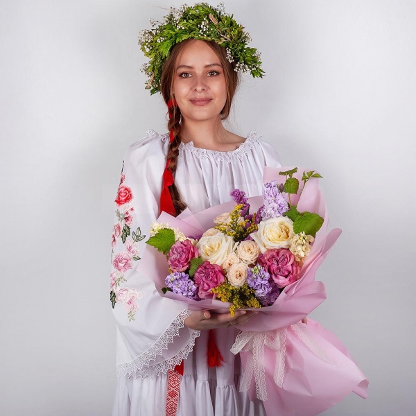 White rose 50 cm Ecuador - 2, Pink rose Country Blues 50 cm - 3, Spray rose: white, cream, light pink 50 cm - 2, Matthiola Lilac - 3, White Matthiola - 2, Pink Statice, Solidago (1 pc.),  Raspberry branch, Wrapping Paper