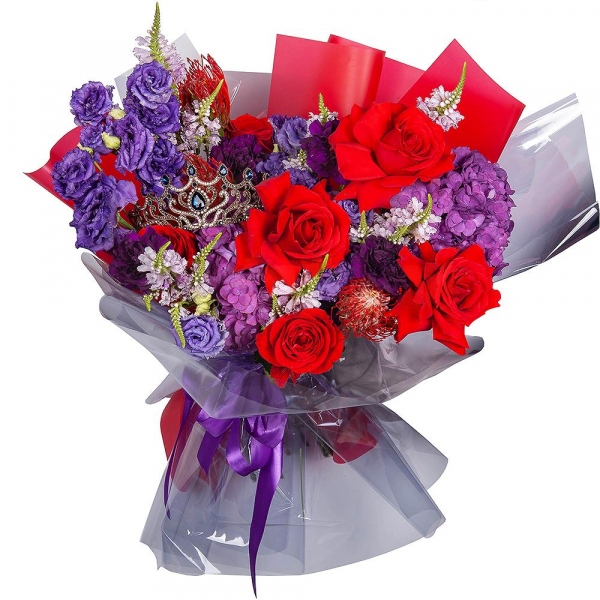 Blue/purple hydrangea - 2, Purple Lisianthus (Eustoma) - 2, Red rose Nina 50 cm - 9, Lilac carnation - 6, Veronica spray, Nutan, Decorative crown, Wrapping Paper