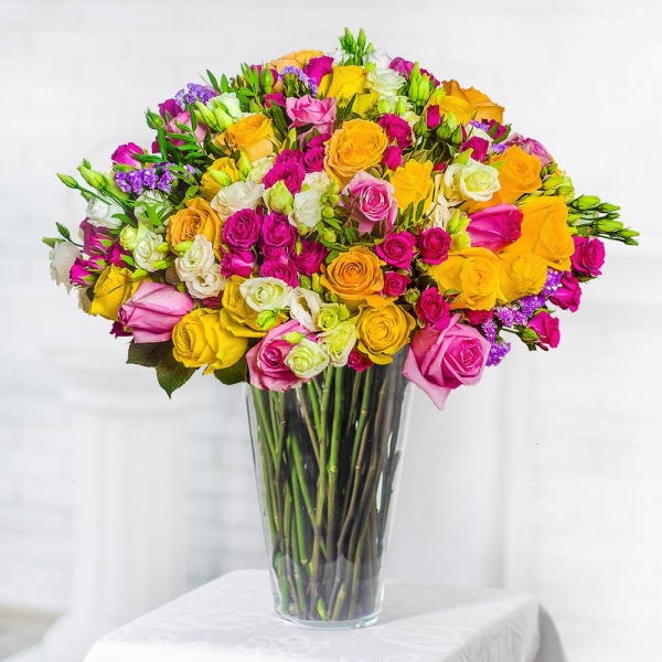 lisianthus - 10, Bright pink spray rose mix, 50 cm - 10, Pink rose 50 cm - 11, Yellow rose 50 cm - 22, Pink Statice, Pistachio, Ribbon