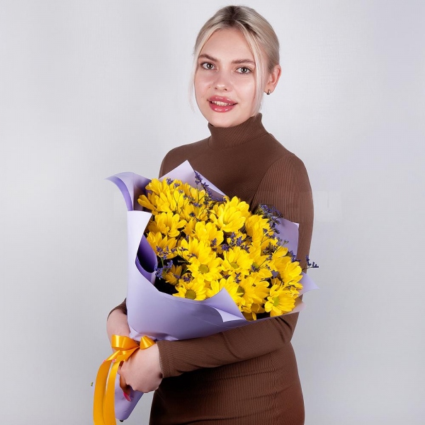 Bacardi Yellow Spray Chrysanthemum - 7, Limonium (1 pc.), Wrapping Paper