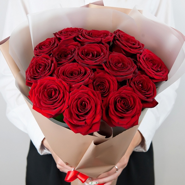 Bouquet of 15 red roses