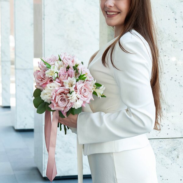 Rose Pink 50 cm Ecuador (Chelo, Hermosa, Novia, Titanik, Engagement, Pink Mondiale) - 7, Alstromeria white, soft pink - 3, lisianthus - 2, White spray carnation - 2, Eucalyptus populus (1 pc.), Ribbon