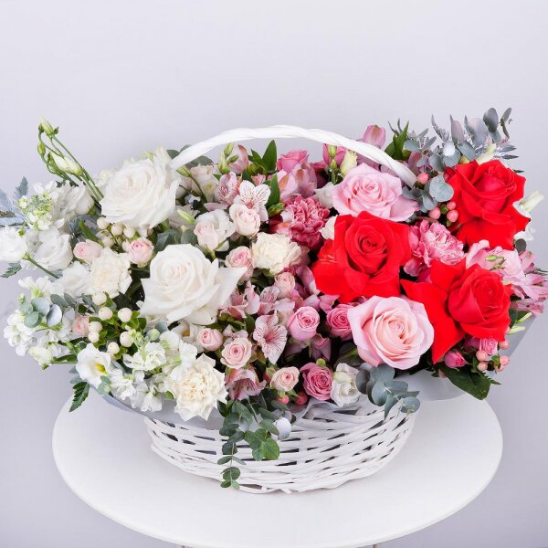Pink rose 50 cm - 5, White rose 50 cm Ecuador - 4, Carnation white, cream - 3, Bright pink spray rose mix, 50 cm - 7, Alstromeria white, soft pink - 7, White Matthiola - 3, lisianthus - 7, Red rose Nina 50 cm - 4, Pink carnation - 3, Large Basket, Oasis, Eucalyptus Cinerea, Fern (1 pc.), Hypericum