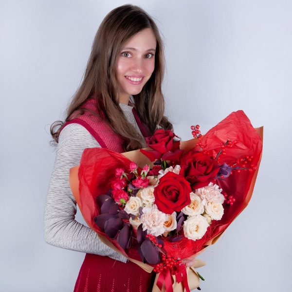Spray rose: red 50 cm - 2, Red rose 50 cm - 3, Carnation white, cream - 3, Spray rose: white, cream, light pink 50 cm - 2, Eucalyptus Cinerea, Wrapping Paper, Ilex, Sisal