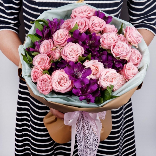 Peony sprayrose - 7, Alstromeria lilac, purple - 6, Wrapping Paper