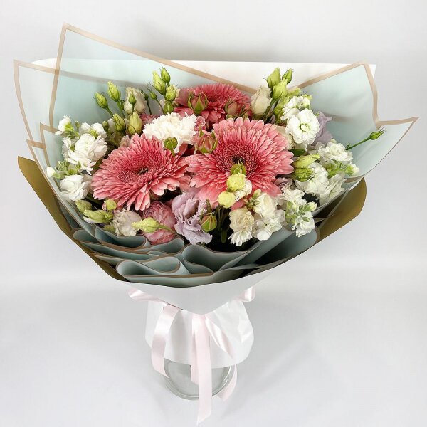 Gerbera pink - 3, White Matthiola - 2, Carnation white, cream - 1, lisianthus - 2, Peony sprayrose - 1, Purple Lisianthus (Eustoma) - 2, Wrapping Paper