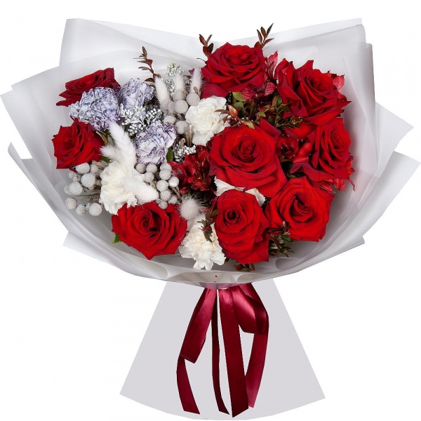 Роза красная 50 см - 9, Альстромерия красная, ярко-розовая - 3, Гвоздика белая, кремовая - 3, Гвоздика белая, кремовая - 4, Бруния, Фисташка, Сухоцветы в ассортименте, Солидаго, Современная упаковка