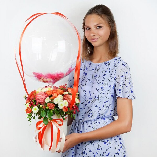 Spray rose: yellow, orange 50 cm - 5, Baltica White Spray Chrysanthemum - 3, Peony rose Kahala 50 cm - 3, Round flower box small , Oasis, Film, Pistachio, Ruscus, Hypericum, Ribbon, Transparent balloon Bubble with filling